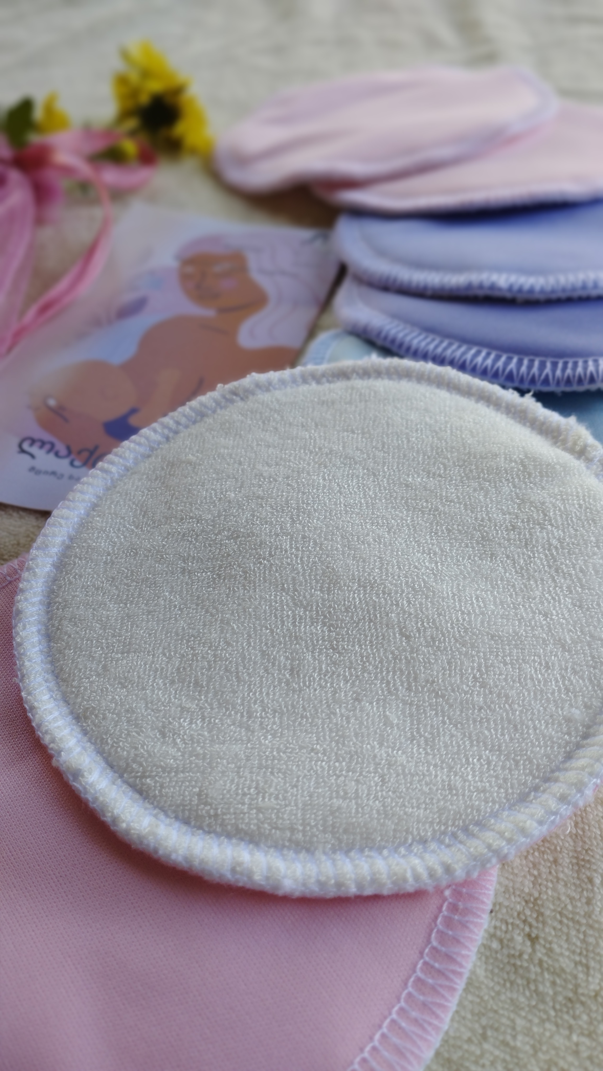 breastfeeding pads